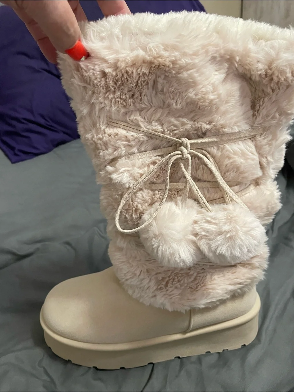 N/A stylish cream